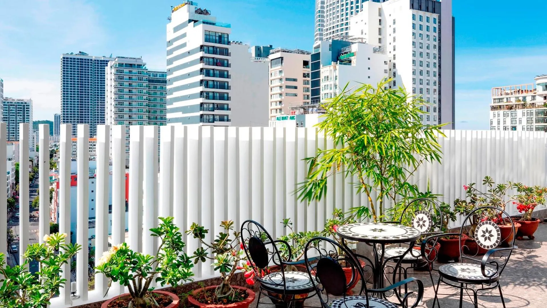 The Summer Hotel Nha Trang