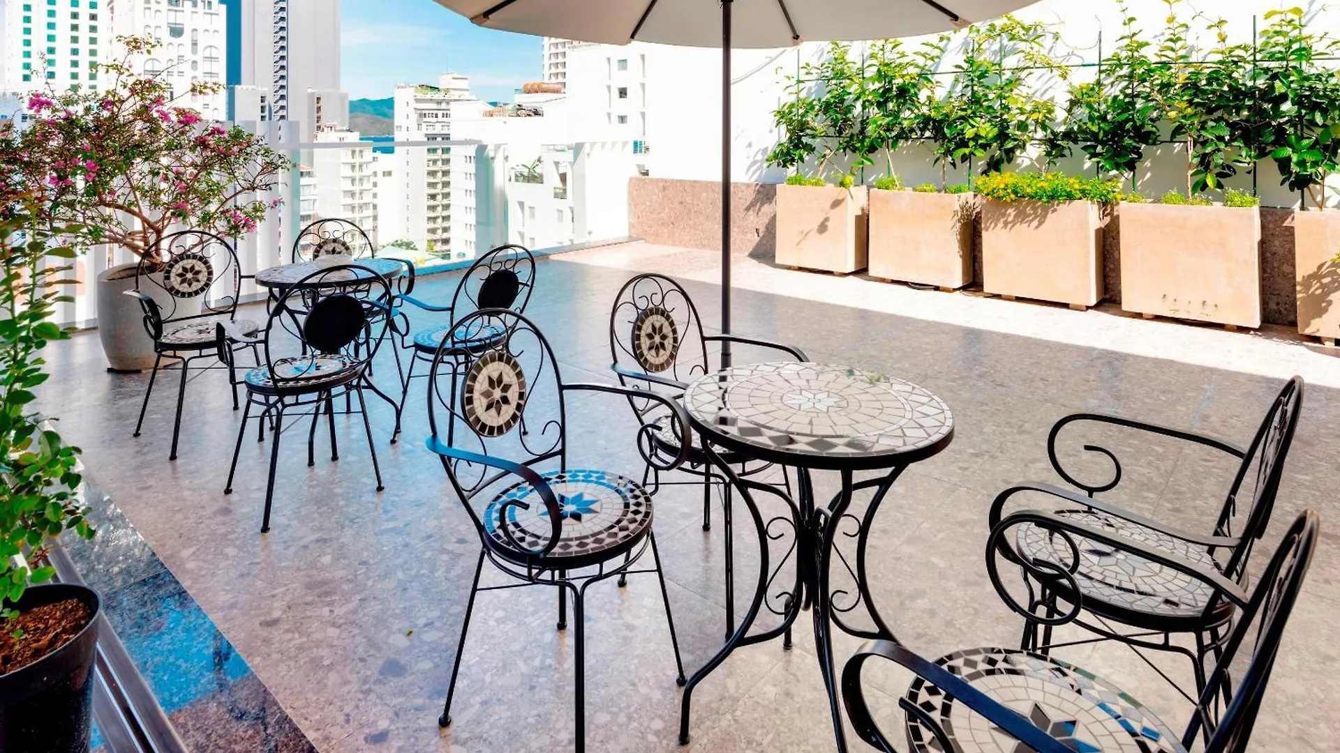 The Summer Hotel Nha Trang