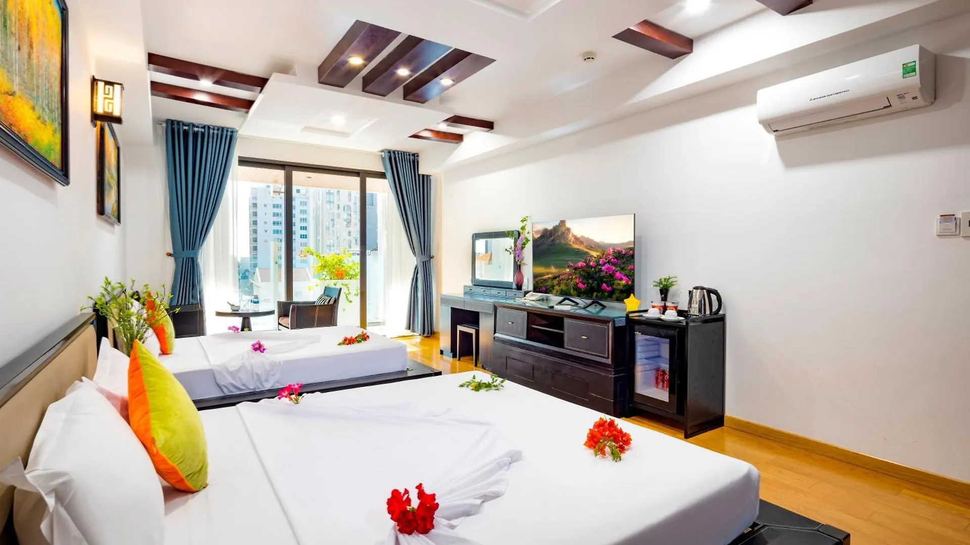 The Summer Hotel Nha Trang